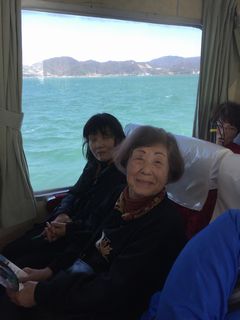 船内の客席の様子